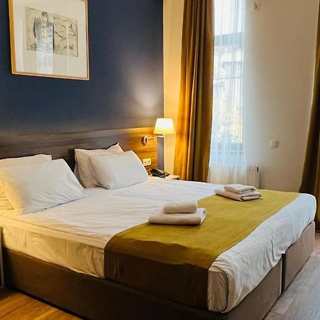 Point Hotel Tiflis Exterior foto