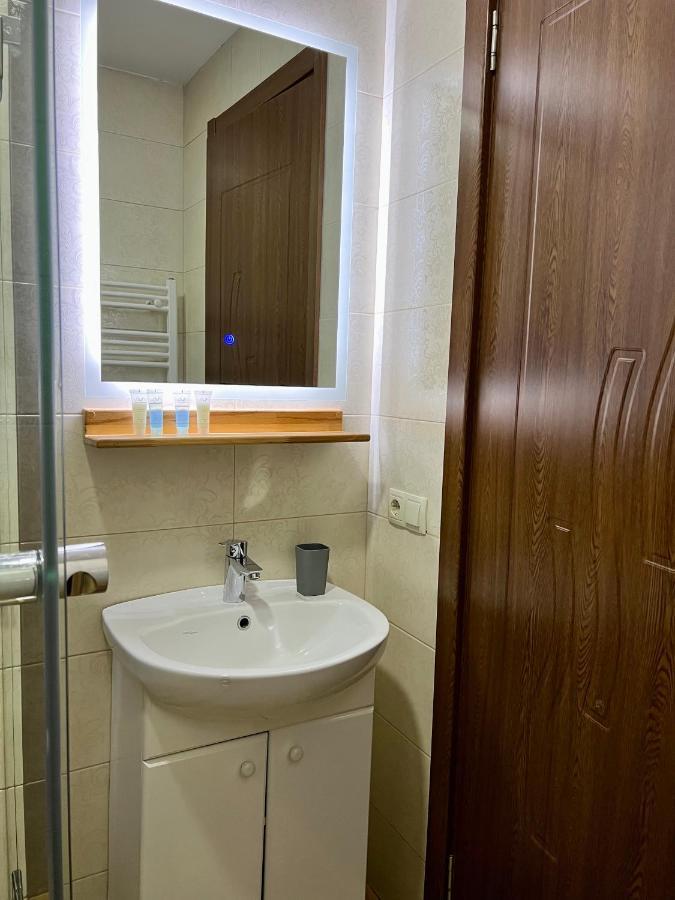 Point Hotel Tiflis Exterior foto