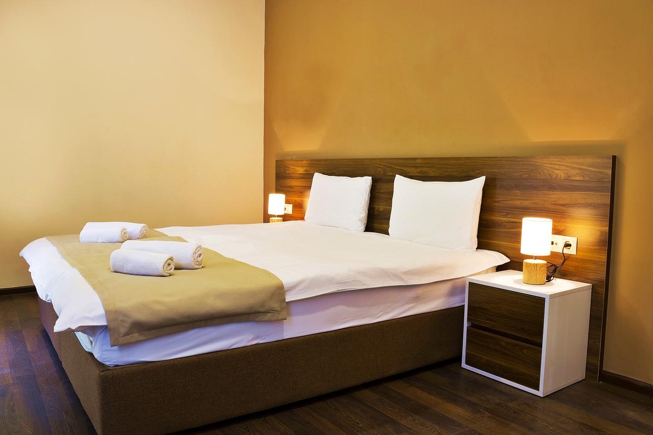 Point Hotel Tiflis Exterior foto
