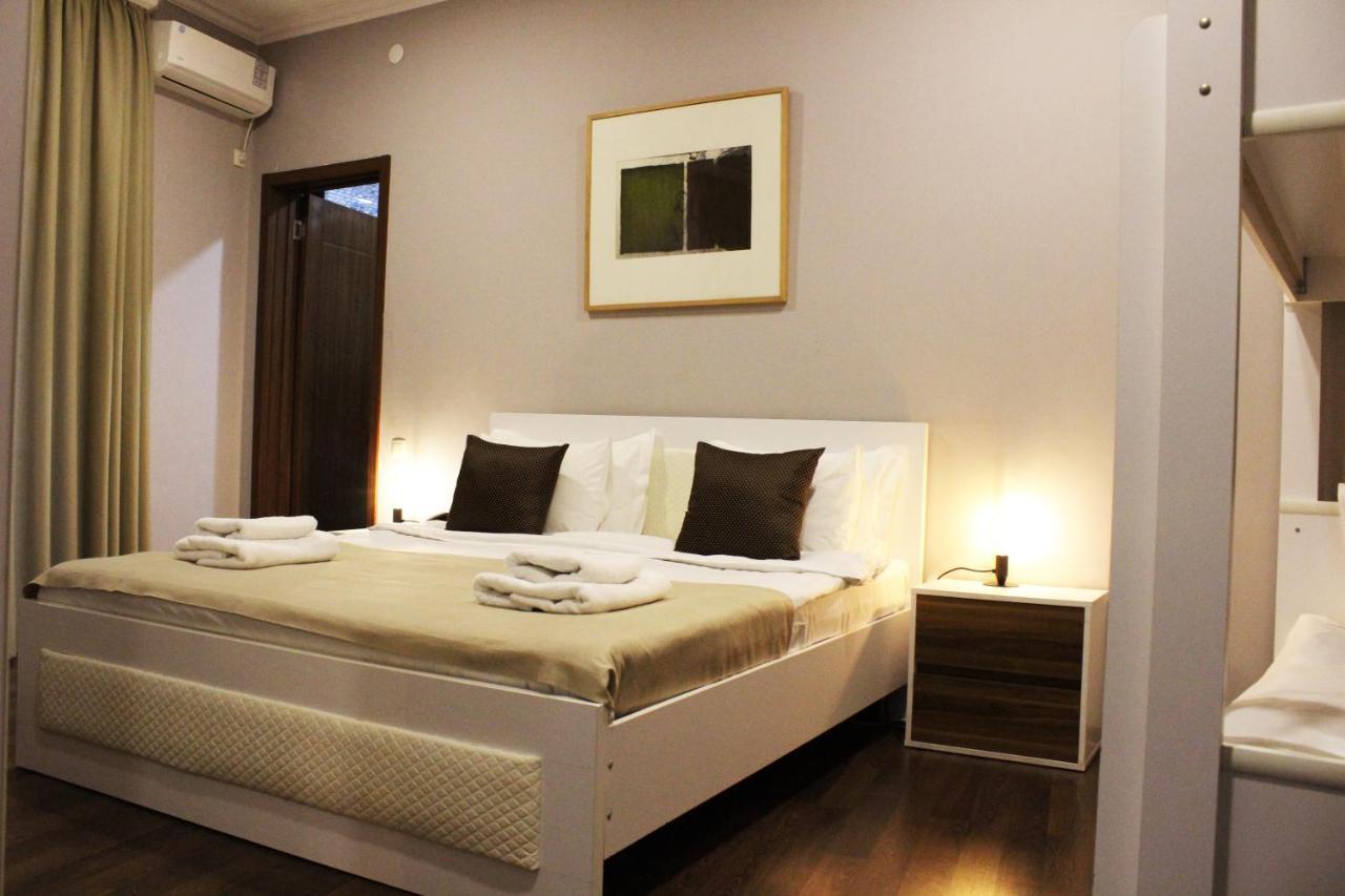 Point Hotel Tiflis Exterior foto